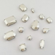 Pietre acriliche perlate con castone